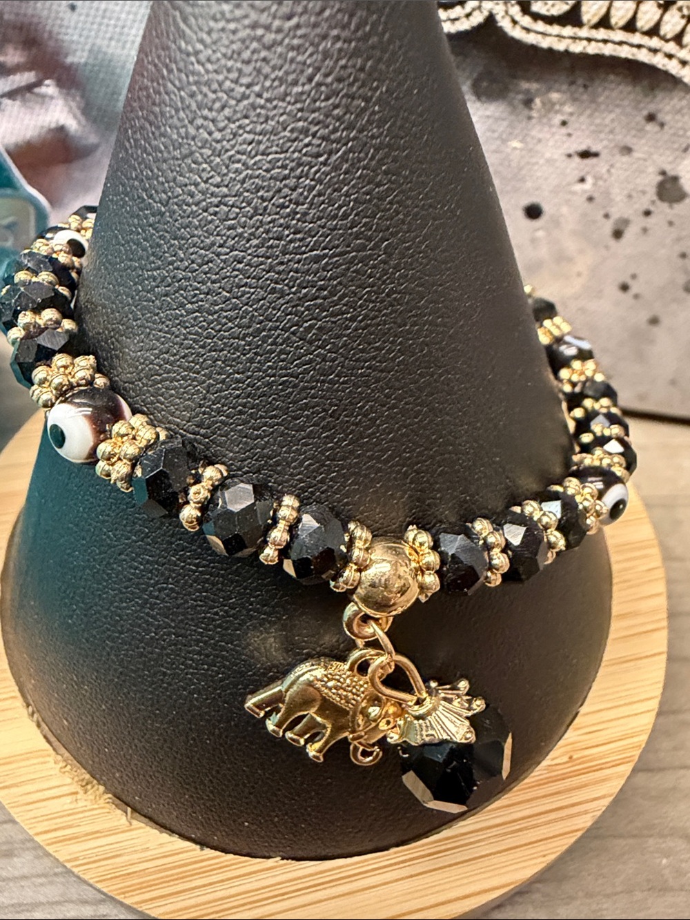Gold Elephant Charm Black Beaded Stretch Bracelet. 🆕